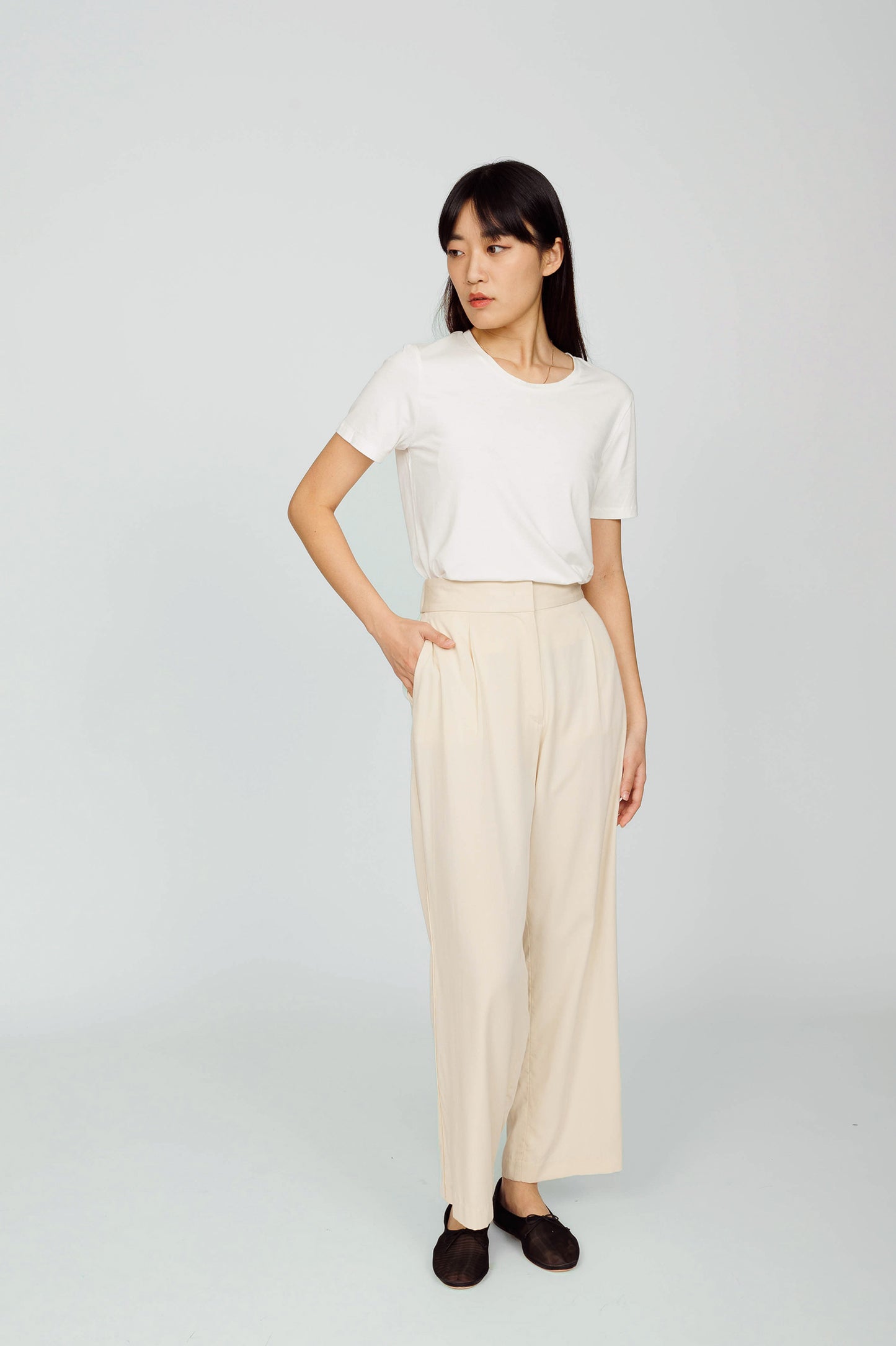 High-waist Tencel Pleated Trouser - Sand