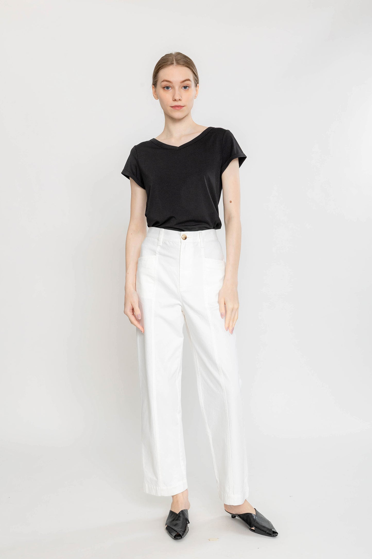 Wide V Jersey Tee - Black