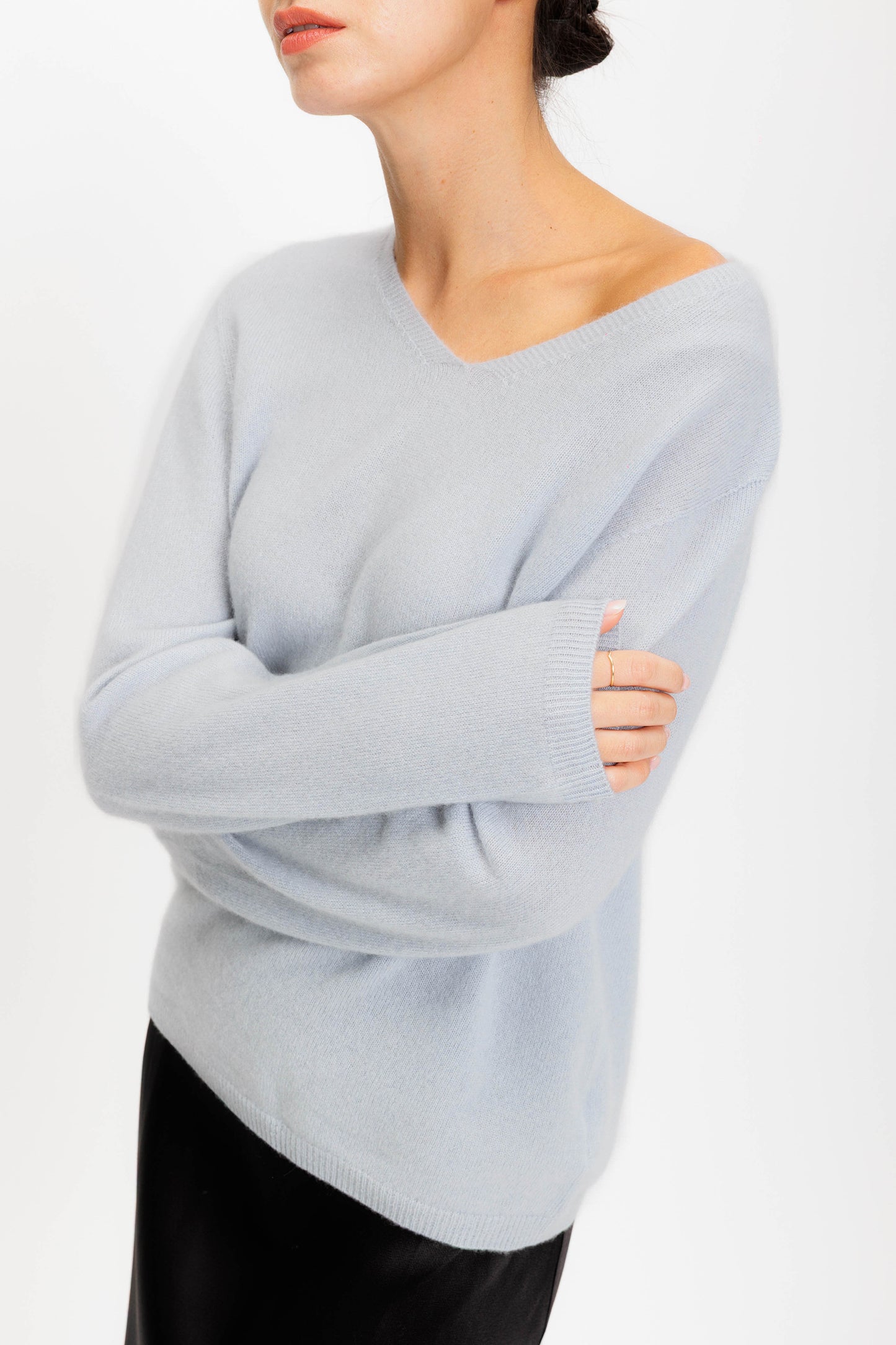 V-neck Cashmere Pullover - Blue Frost
