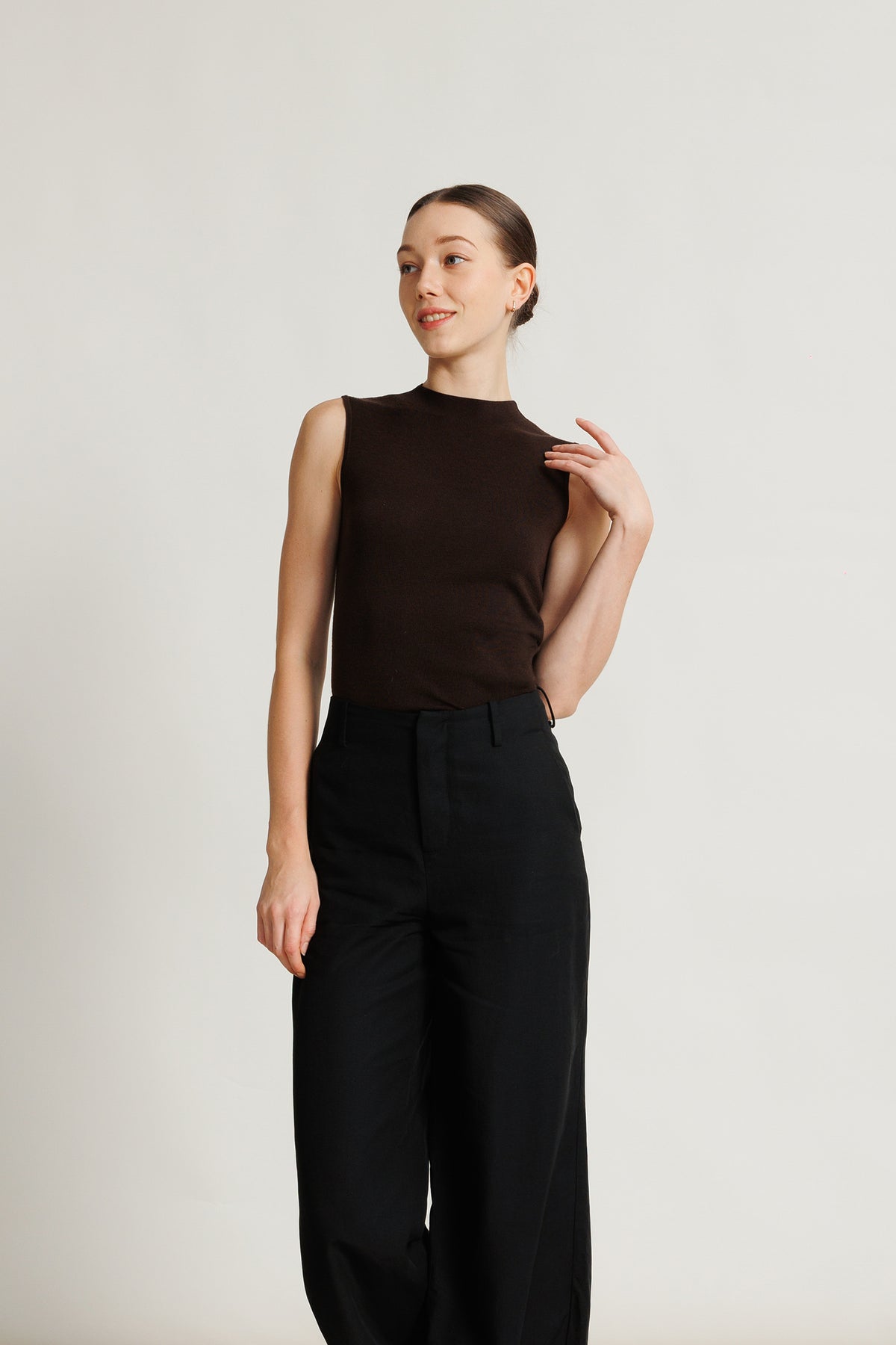 Mockneck Merino Vest - Chocolate