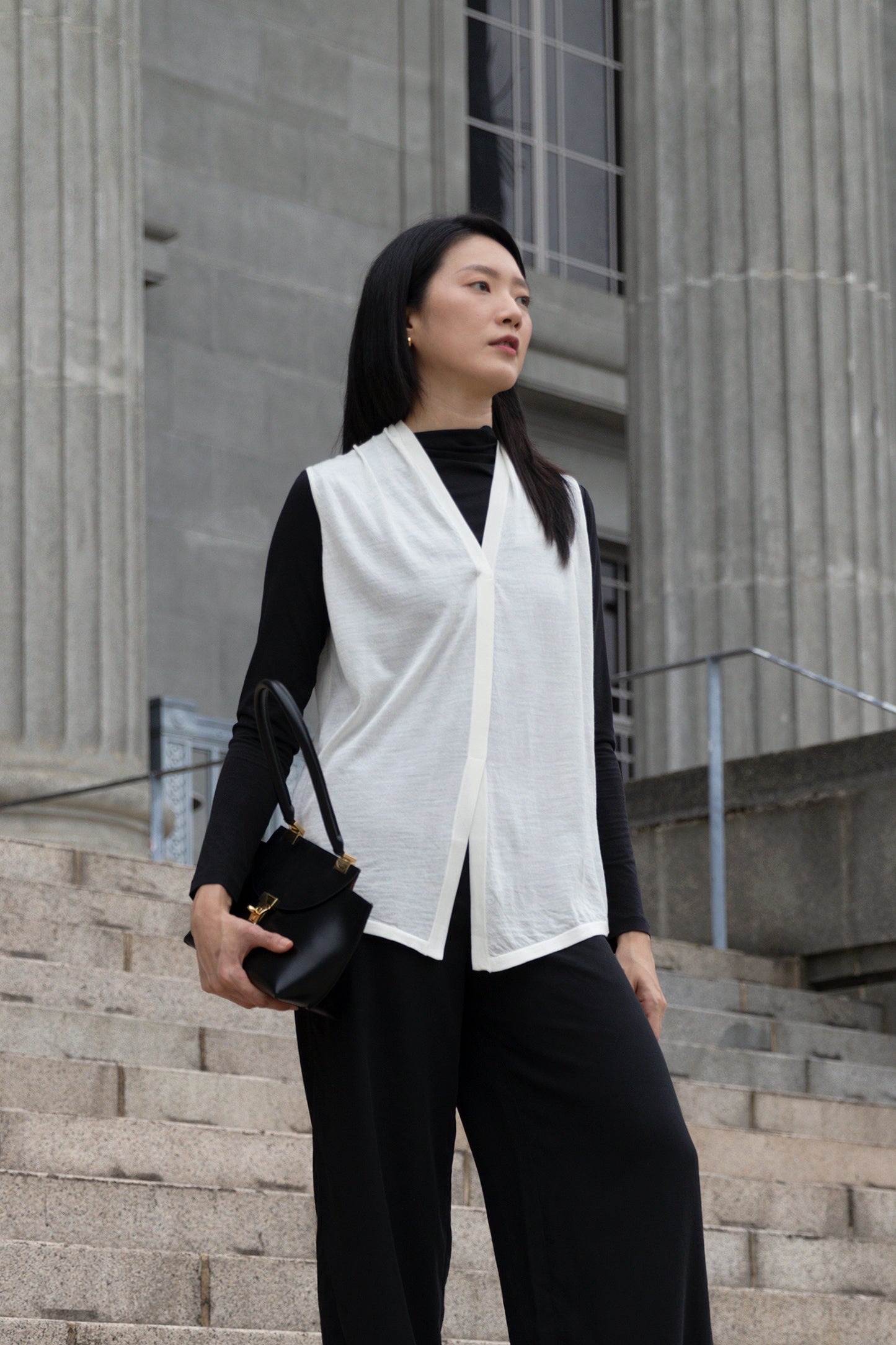 Split-hem Knit Vest - Cream