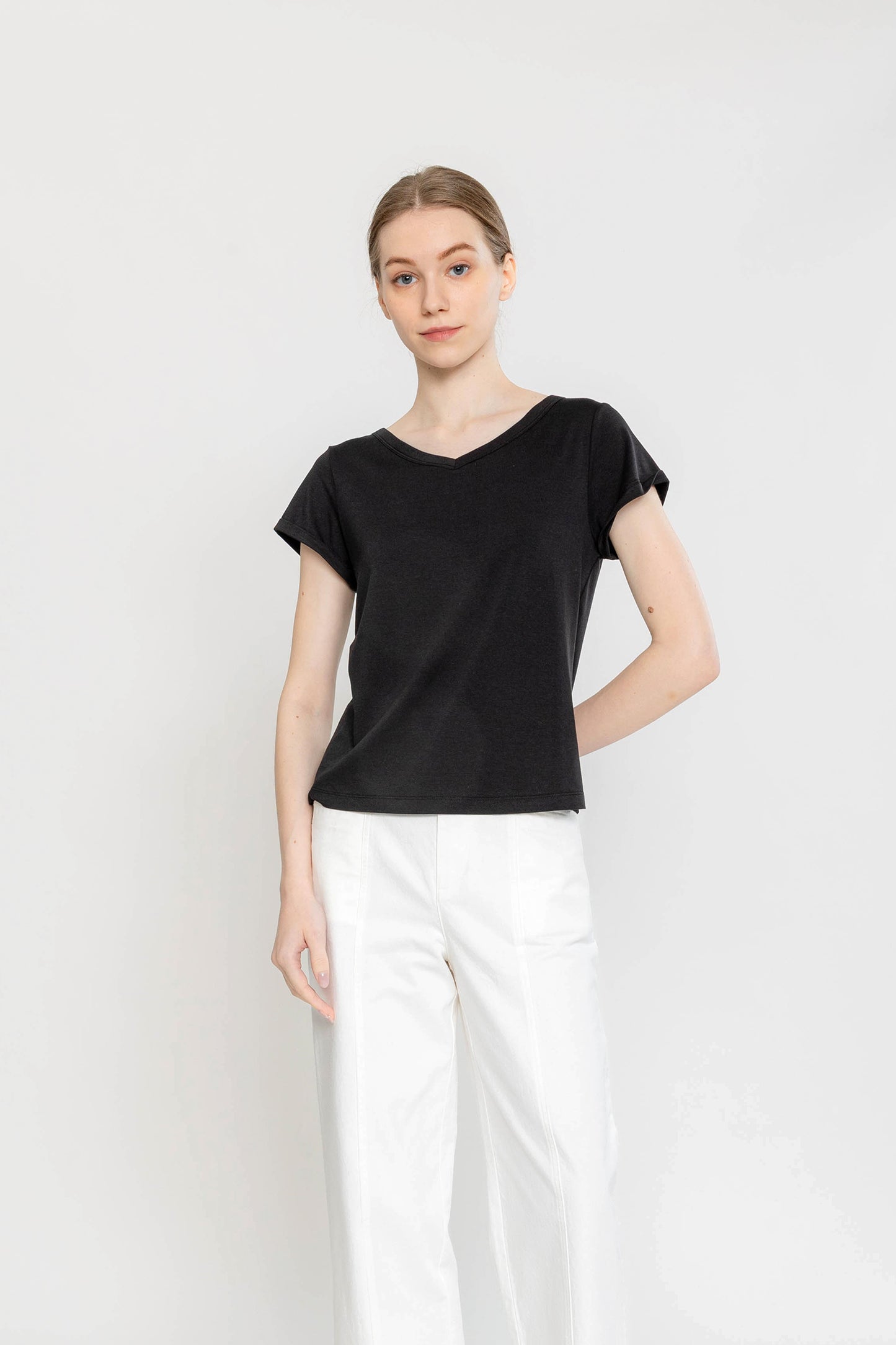 Wide V Jersey Tee - Black