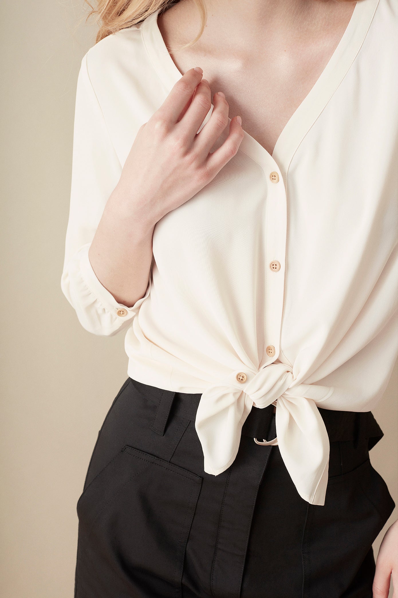 V-neck Easy Shirt - Cream